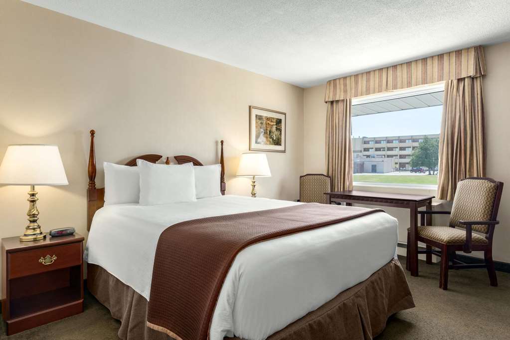 ทราเวลลอดจ์ คิงส์ตัน ลาซาลล์ โฮเทล Hotel คิงสตัน ห้อง รูปภาพ